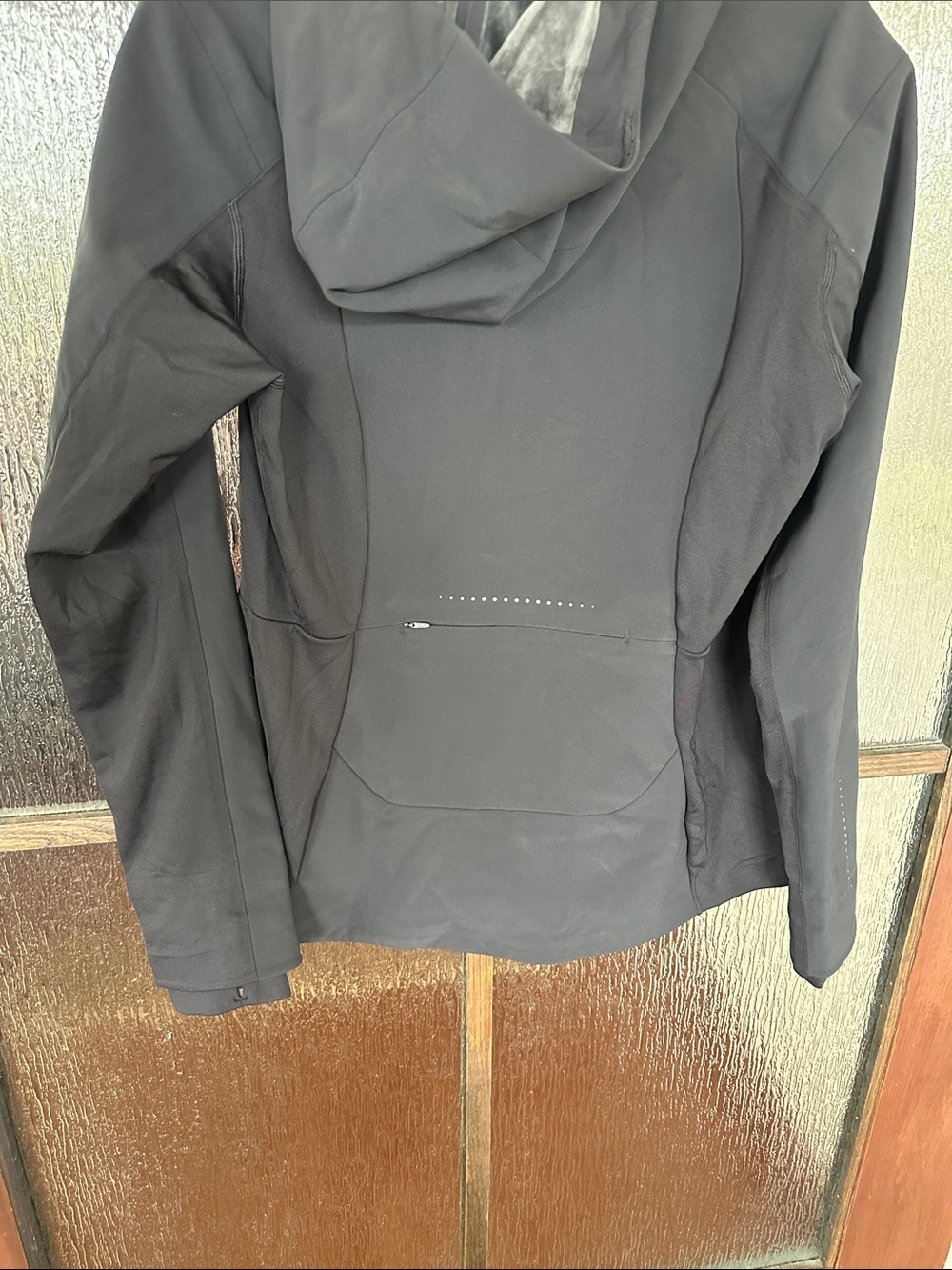 Lululemon Cross Chill Jacket RepelShell Black Woman’s 12 - Picture 9 of 10